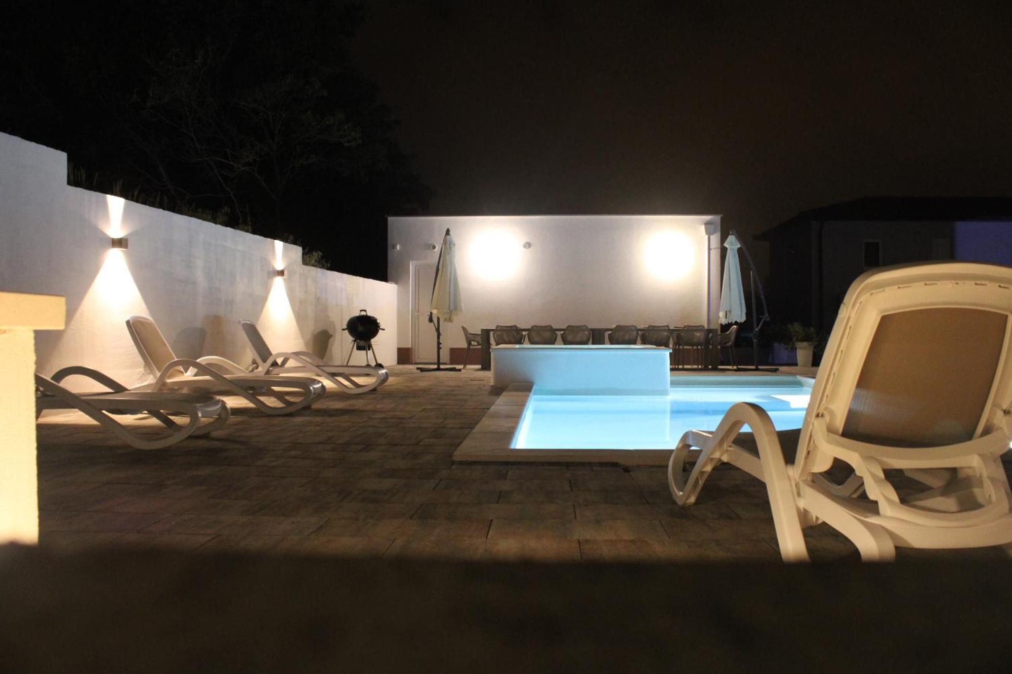 Holiday House Emjalemi Pula Exterior photo